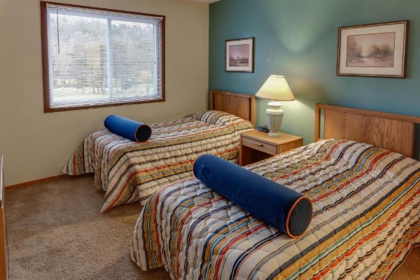 Chalet High image 12