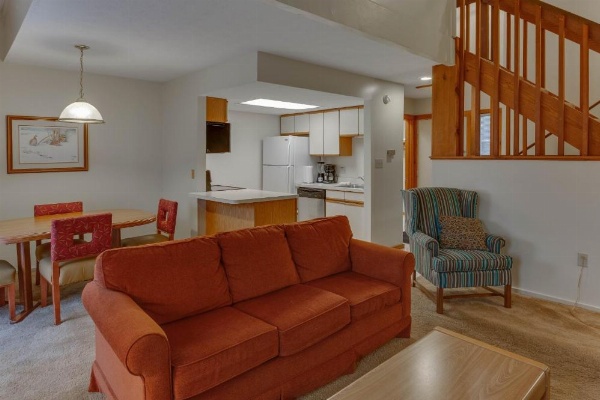 Chalet High image 15