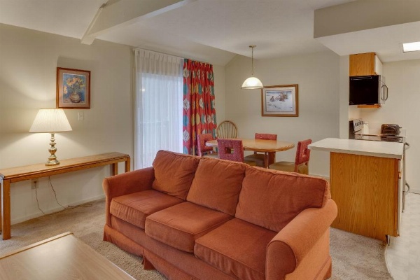 Chalet High image 16