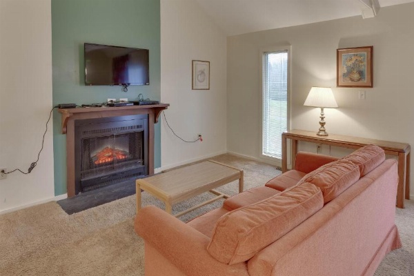 Chalet High image 17