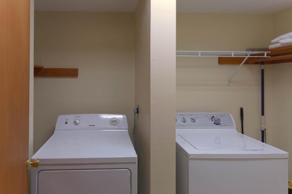 Chalet High image 18