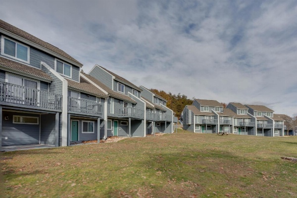 Chalet High Main image