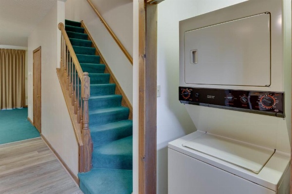 Chalet High image 31