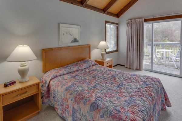 Chalet High image 42