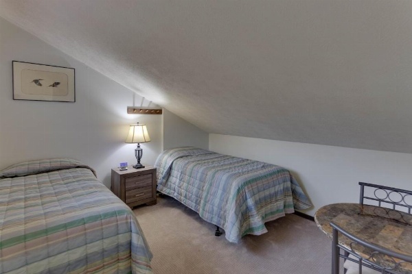 Chalet High image 43